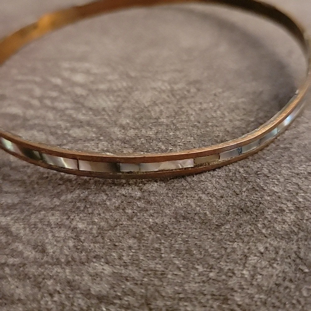 Vtg Minimalist Thin Mexican Copper Shell Inlay Bangle Bracelet